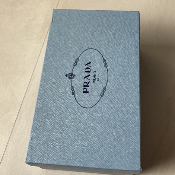 Prada saffiano leather bow tie flats. Size 37.5 - Picture 8 of 11